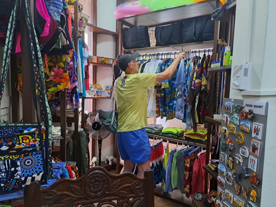 handcrafted kenyan clothing